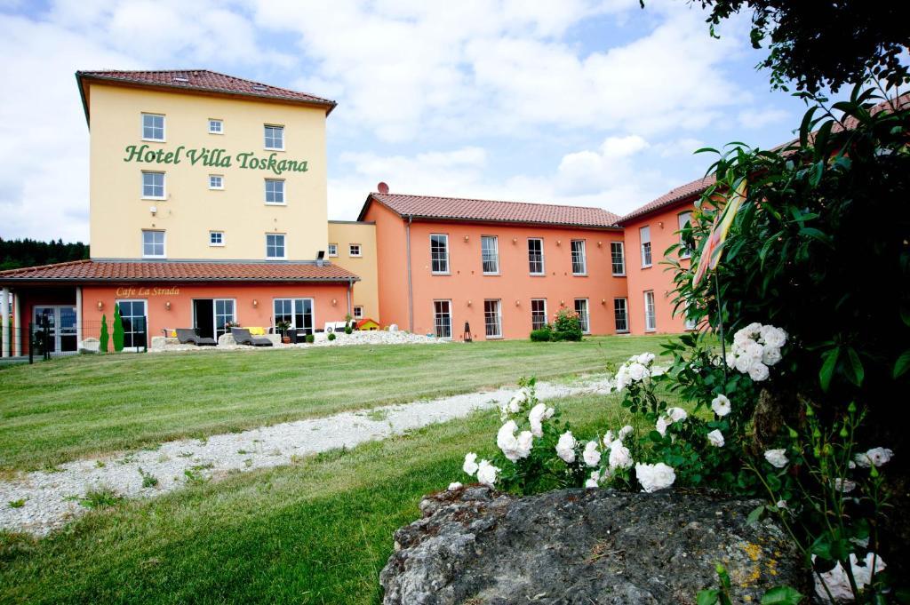 Hotel Garni Villa Toskana Parsberg Exterior foto